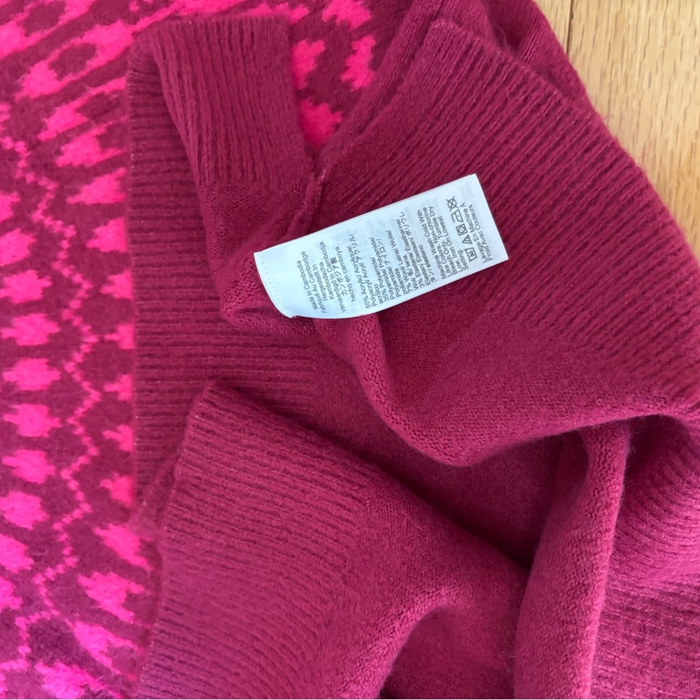 J. Crew Neck Sweater Extra Soft Size S - Picture 7 of 10